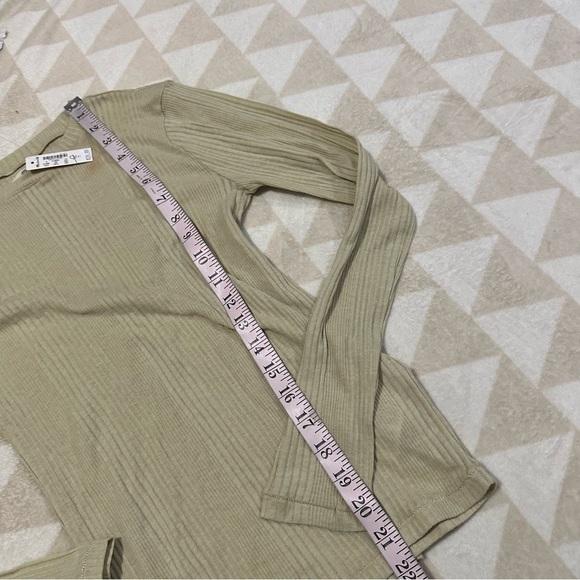 Madewell Variegated Ribbed Crewneck Long-Sleeve Tee pale lichen - Picture 7 of 8